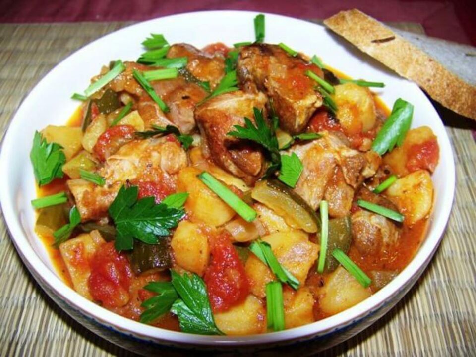 Stew with vegetables for strength